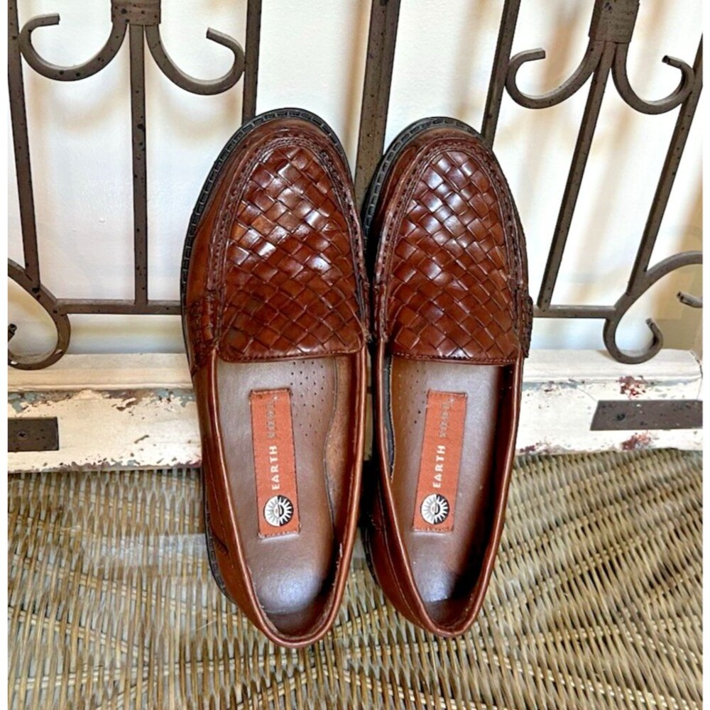 Earth Shoe Brown Woven Leather Women’s Suzie Loafers Size 8.5